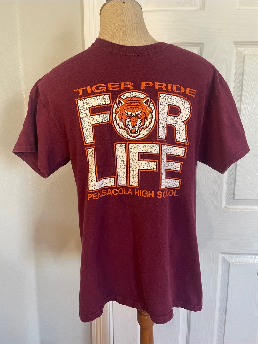 Get this Gildan tiger pride ultra pre-shrunk 100% cotton Short sleeve T-shirt M